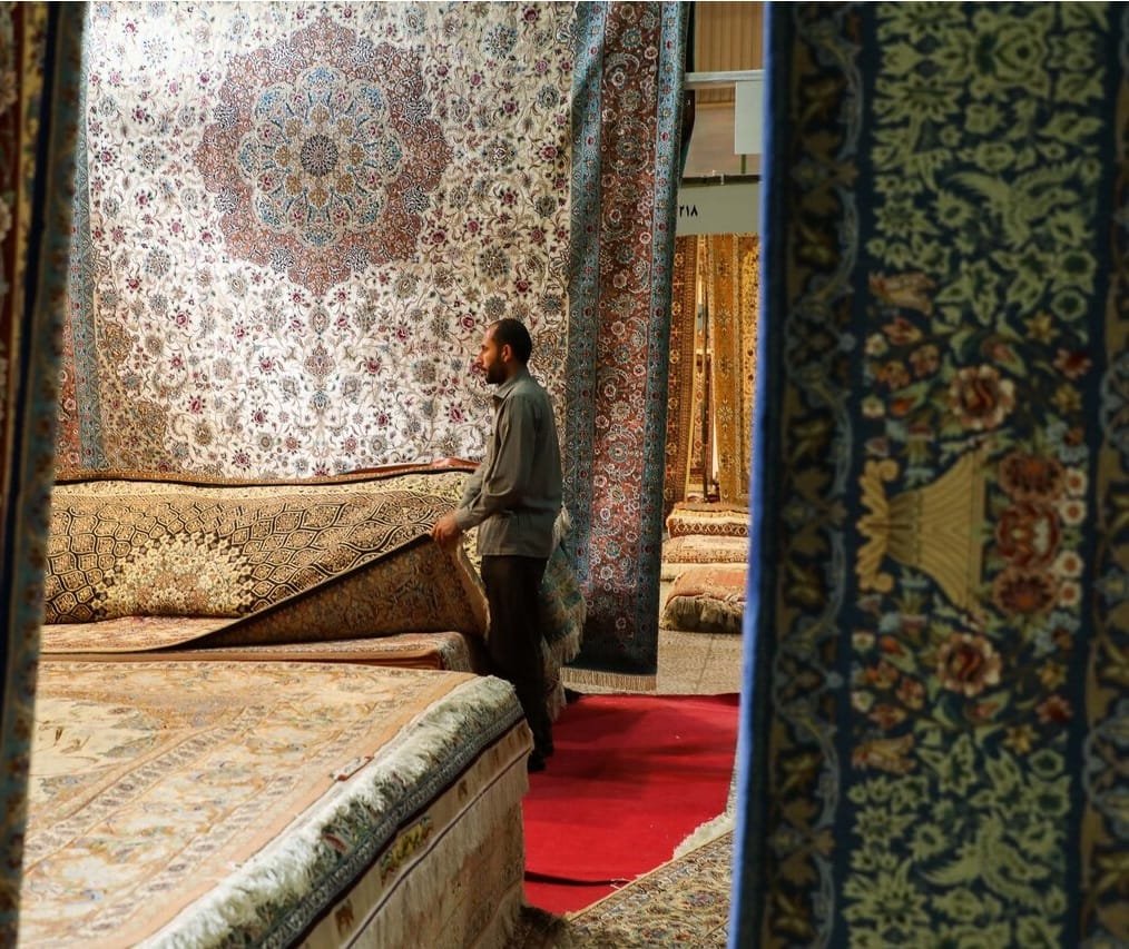 Isfahan Handmade Carpet Exhibition in Iran , Export of handmade carpets, Handmade art, Koolleh magazine, Export of Iranian carpets, Isfahan handmade carpet exhibition